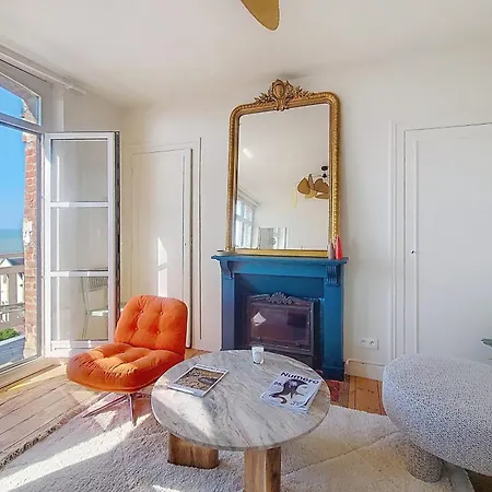 Apartment Evasion Chic Face A La - Velos Inclus